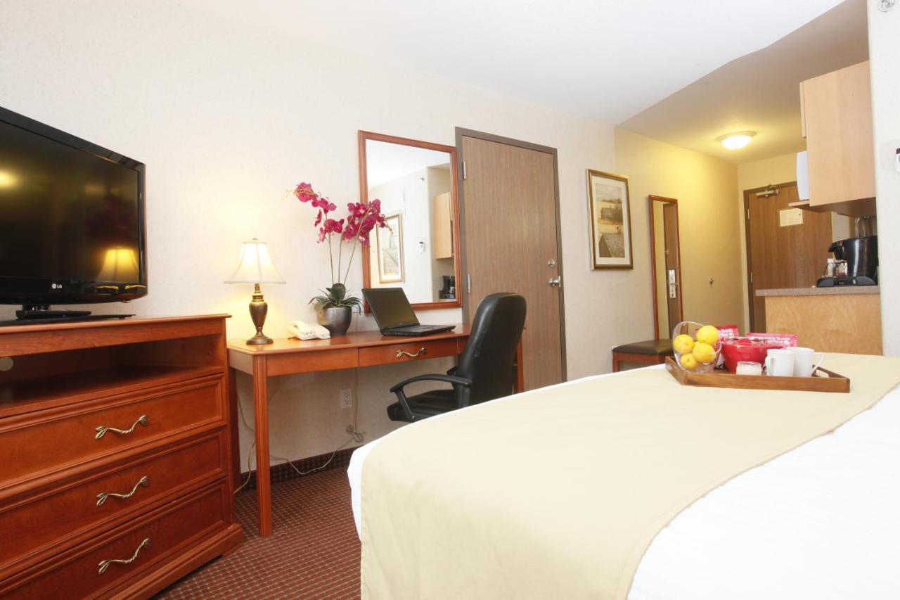 Stonebridge Hotel ดอว์สันครีก ภายนอก รูปภาพ