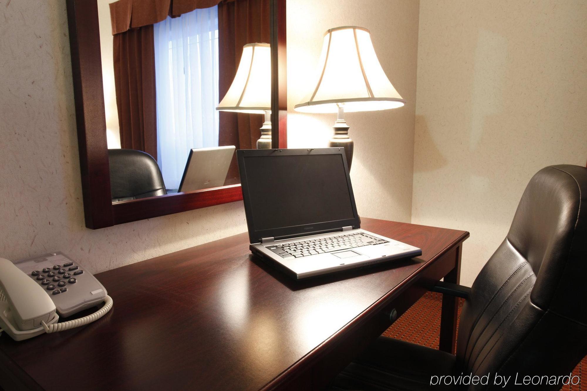 Stonebridge Hotel ดอว์สันครีก ภายนอก รูปภาพ
